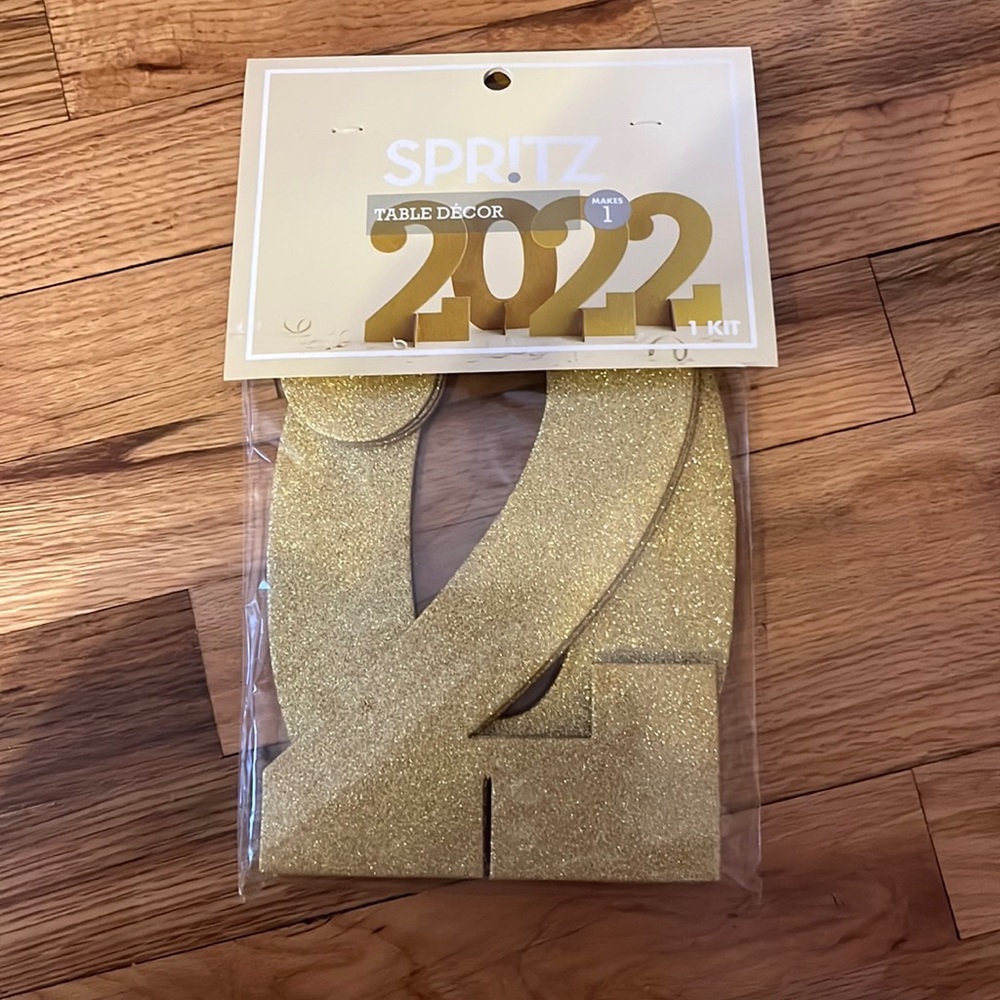 Class of 22 Table Decoration